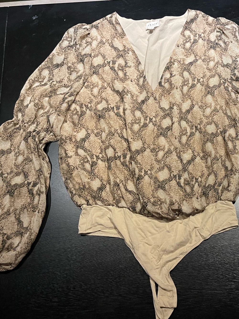 Le Lis Snake Print V-Neck Bodysuit in Beige and Black